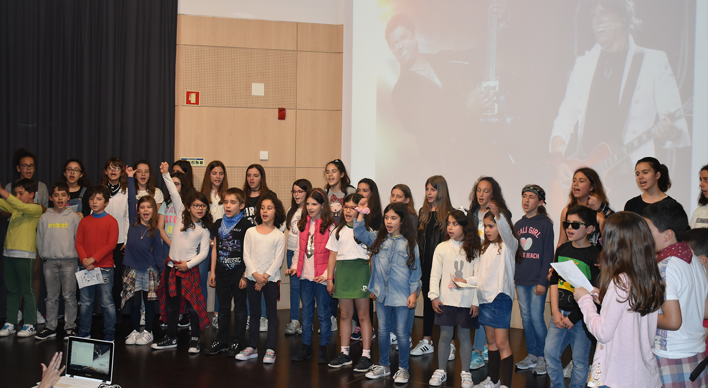 Homenagem a Zé Pedro, em tarde do sarau das artes