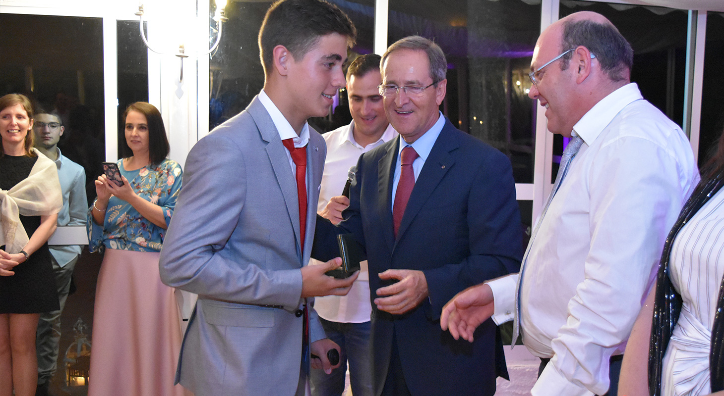 Emoção e elegância no Jantar de Finalistas